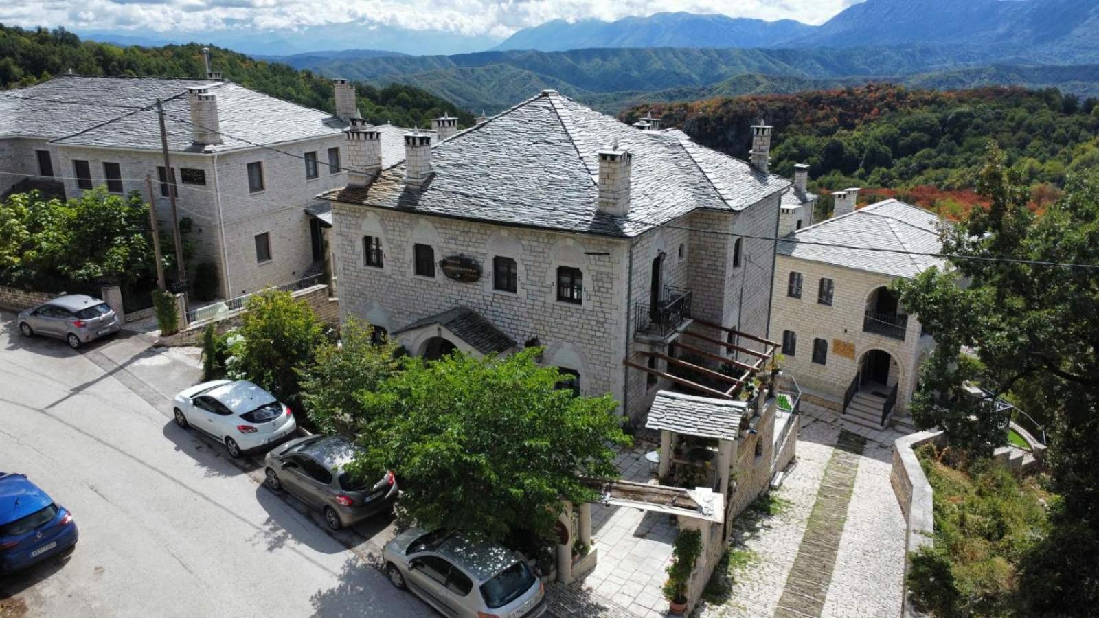 Konstantinou & Elenis Hotel Monodendri Exterior photo